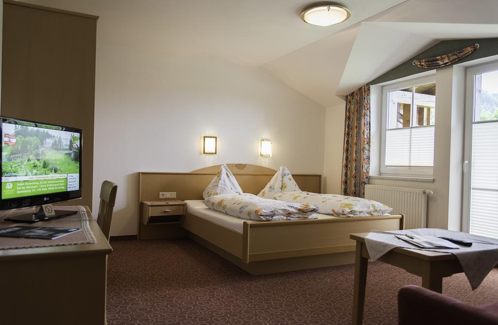Gasthof Brentwirt Leogang Room photo