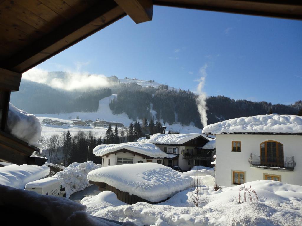 Gasthof Brentwirt Leogang Room photo
