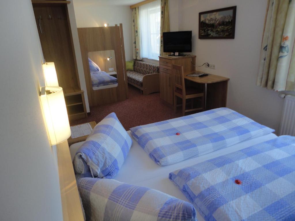 Gasthof Brentwirt Leogang Room photo